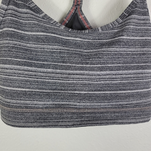 Lululemon sports bra gray Sz 4 - Picture 2 of 6